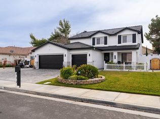 312 Bogie St, Palmdale, CA 93551