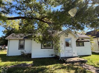 605 Outline St, Clay City, IN 47841