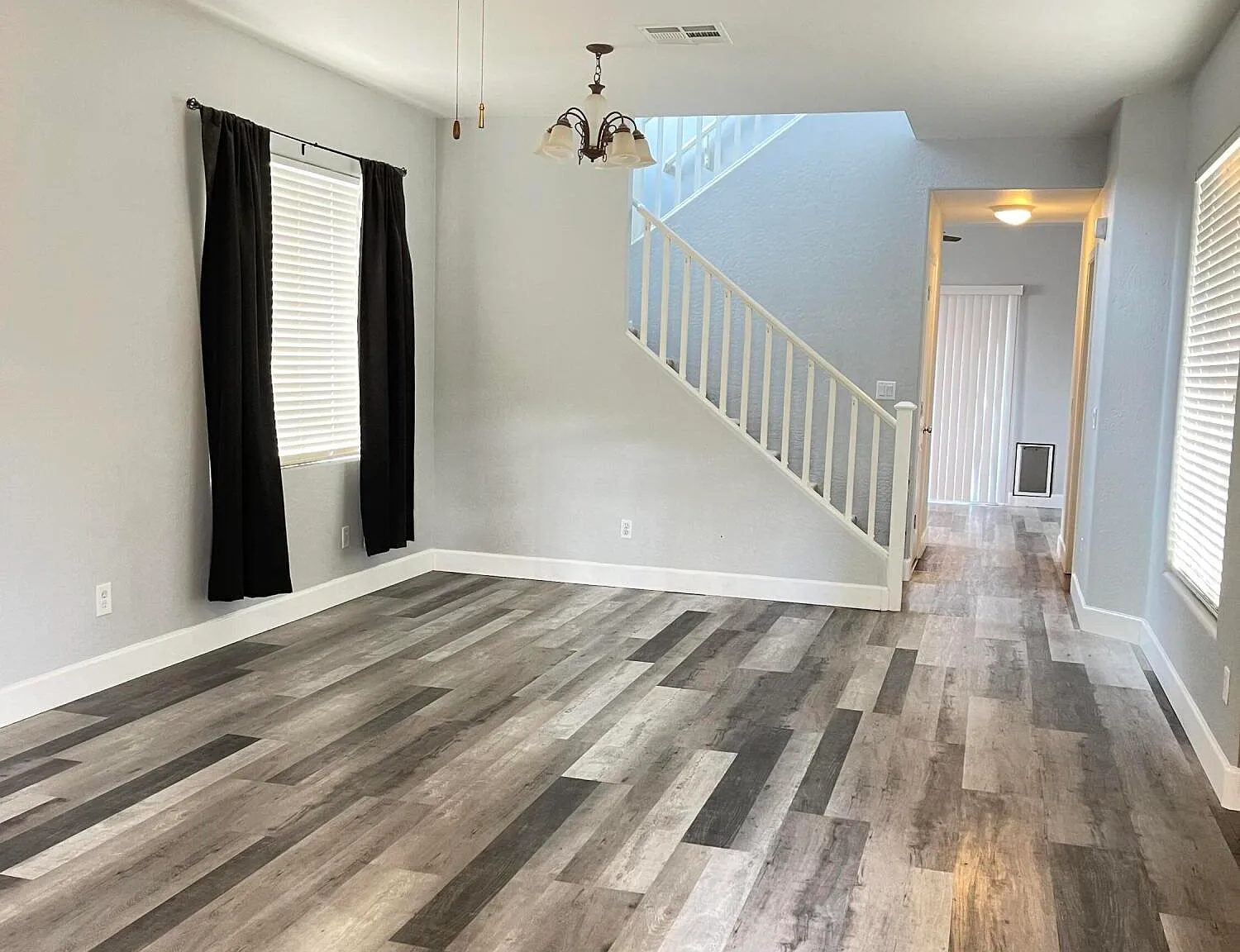 4 bed, 2.5 bath, 1737 sqft, $2,350 — Photo 4