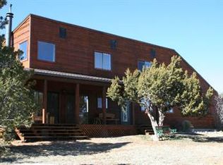72 Pine Ridge Rd, Cedar Crest, NM 87008