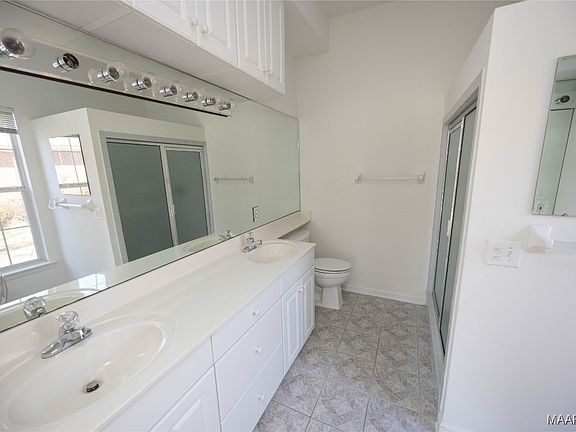 5th image of 9336 Bristlecone Dr