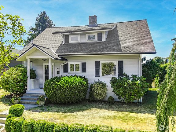 2nd image of 3715 Walnut Avenue SW