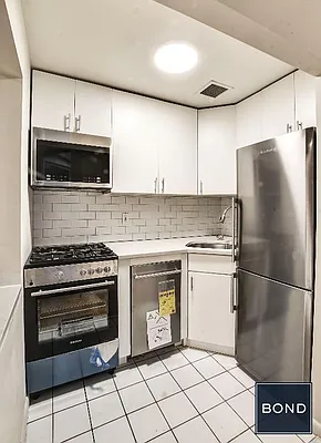 Rented by Bond New York | media 1