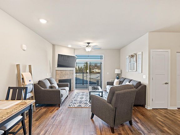 4th image of 265 Thurow Dr #102