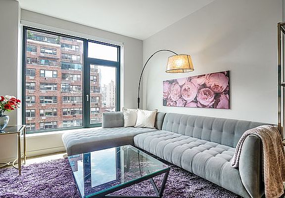 5th image of 515 E 86th St #1202