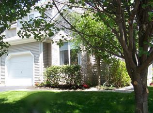 9 Pale Star Ct, Hardyston, NJ 07419