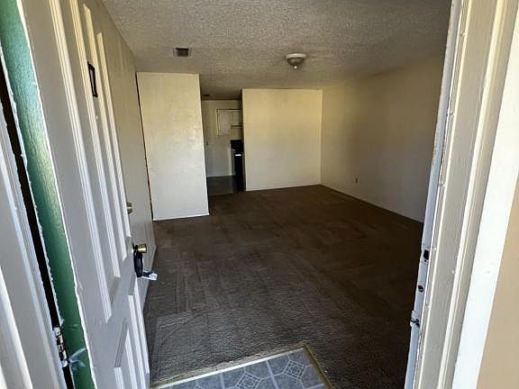3rd image of 735 S Jackson St APT 17
