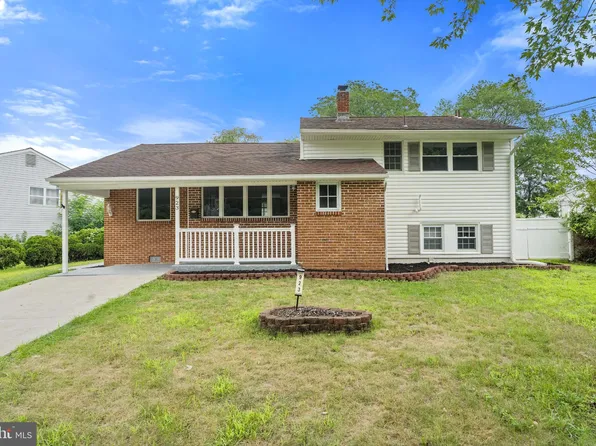 923 Bentley Rd, Lindenwold, NJ 08021