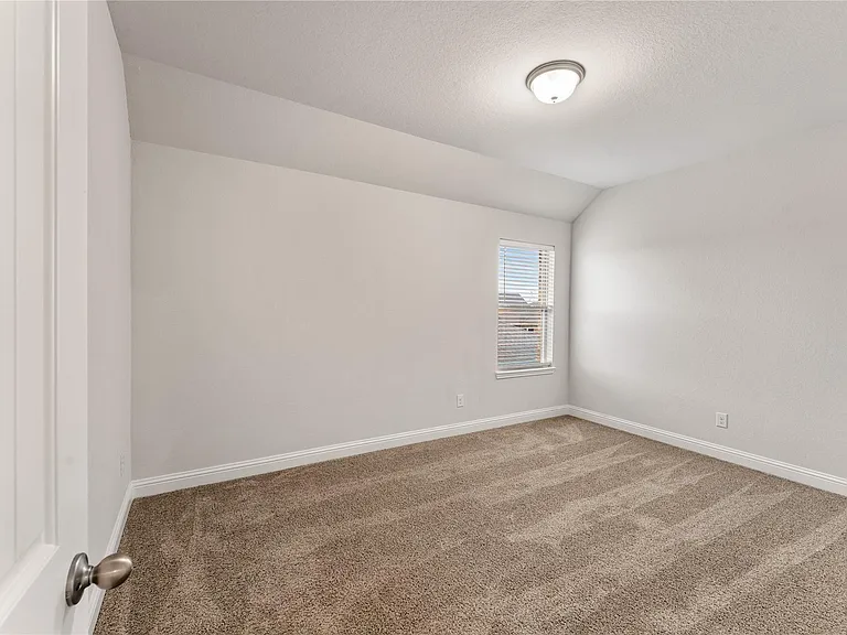 7623 Water Glen Ln — Photo 41