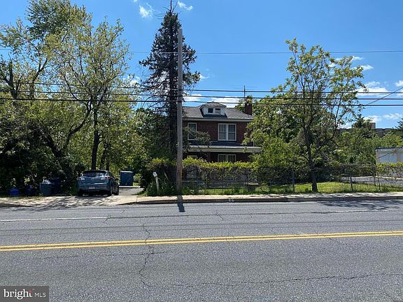 2nd image of 5431 Marlboro Pike