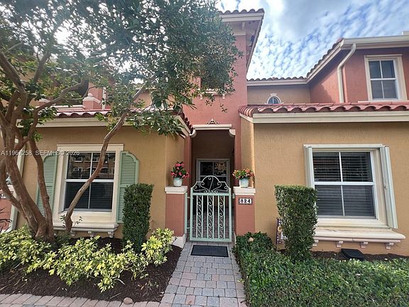 4th image of 824 SW 143rd Ter #203