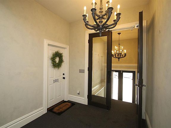 4th image of 9 E Broadway Suite 101-E