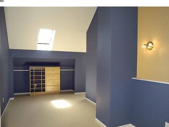 5th image of 620 Pearl St