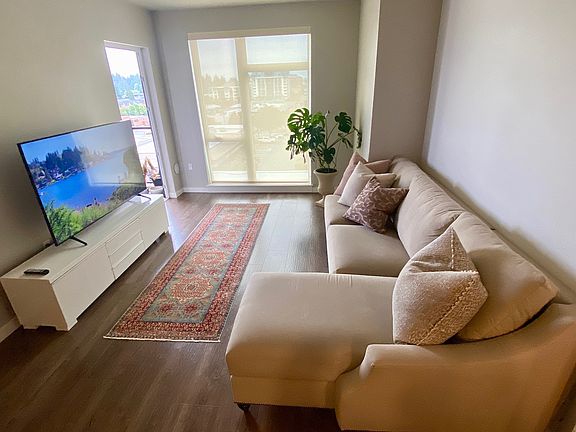 3rd image of 1085 103rd Ave NE APT 513