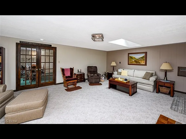 2839 Elmwood St — Photo 14