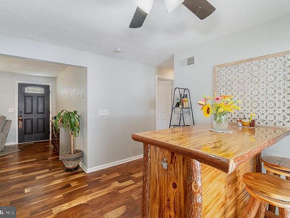 4th image of 3511 Tower Dr