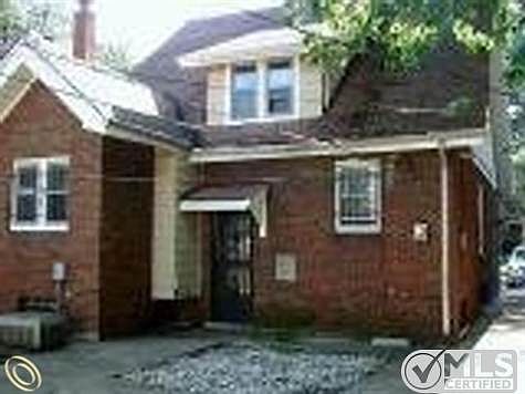 16191 CHERRYLAWN REAR.jpg