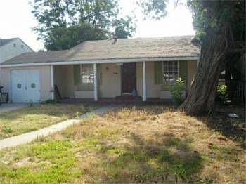 1st image of 2975 N Crescent Ave