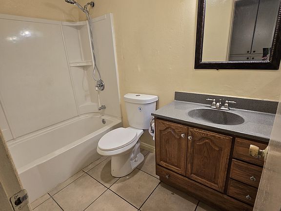 3rd image of 4146 Menlo Ave APT 4