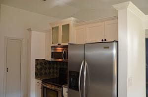 4th image of 4240 Palm Forest Dr S