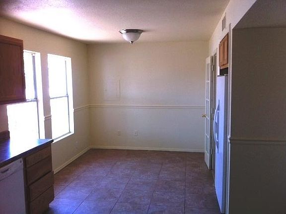 5th image of 10801 Cartagena Ave SW