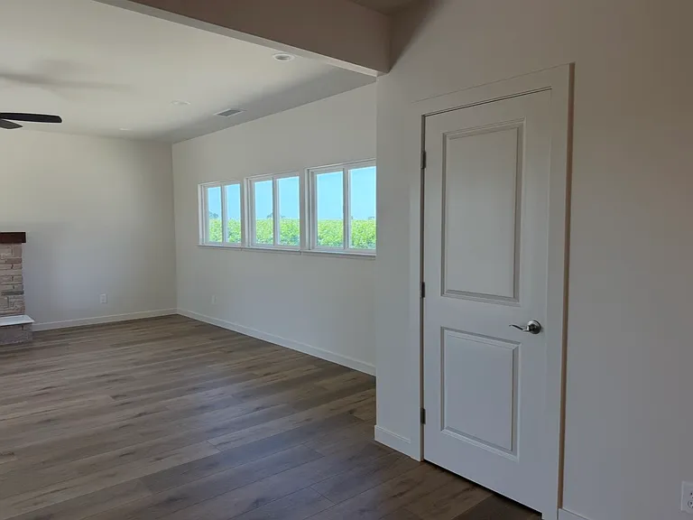 20167 E Brandt Rd — Photo 11