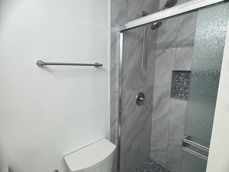 241 G St #F — Photo 18