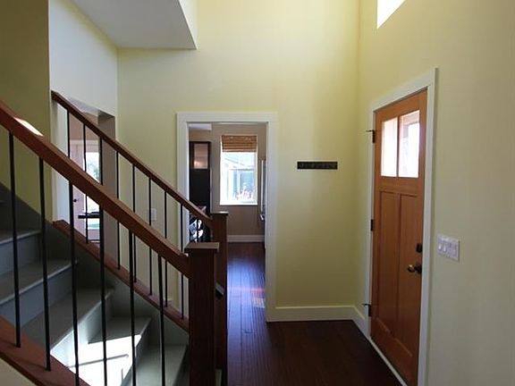 5th image of 1679 Pergola Ave