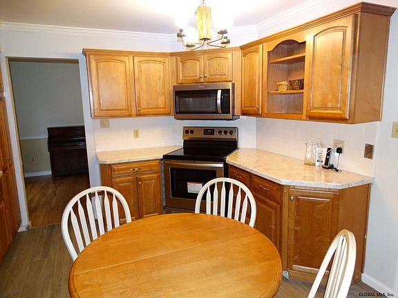 5th image of 11 Cheshire Pl