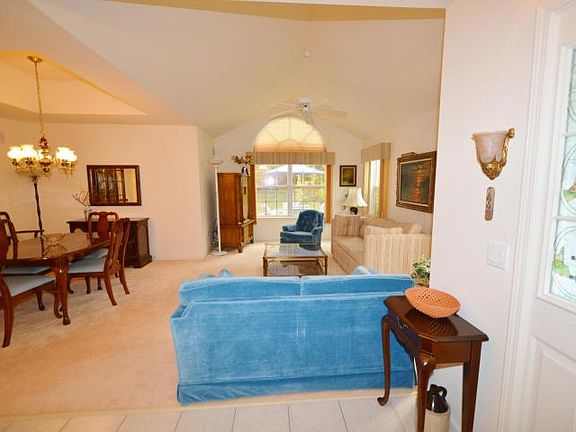 3rd image of 2416 Spring Hill Dr