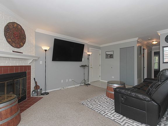 3rd image of 723 N Deer Run Dr Unit 723