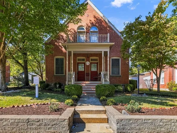 711 N 5th St, Saint Charles, MO 63301