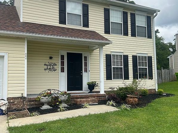 128 Misty Glen Cir