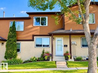 Ridge Pointe, Edmonton, AB T5A 4M7