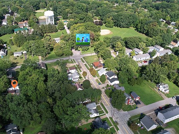 3rd image of 844 Mechanic Ave