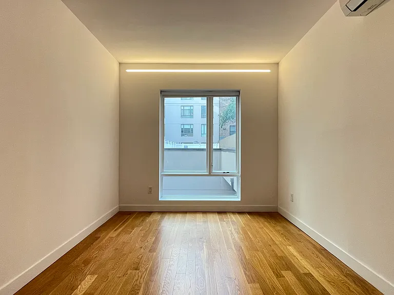 50 Clarkson Ave #101 — Photo 7