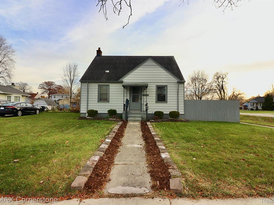 1st image of 32341 Windsor St