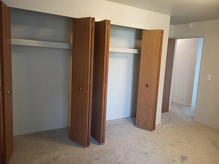 Prentiss Pointe Apartments — Photo 85