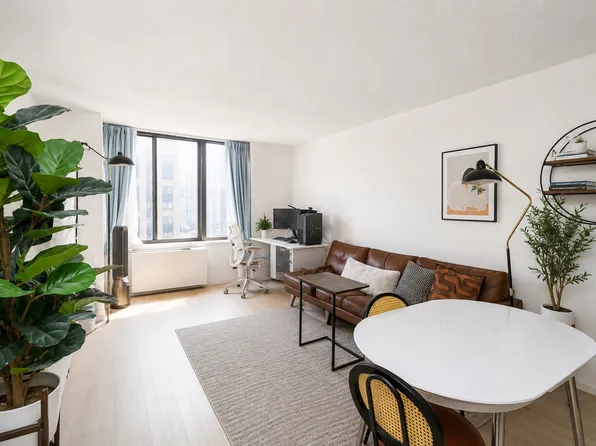445 Fifth Avenue image 1 of 19