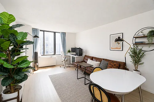 445 5th Ave #26D Photo 1