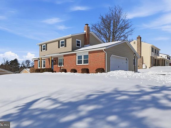 4th image of 6136 Friar Rd