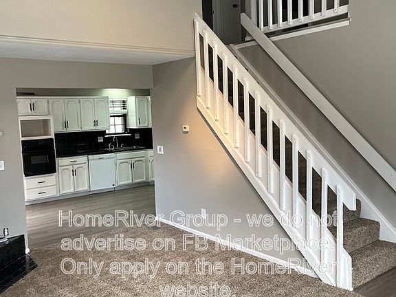 4th image of 11029 N Oak Trfy