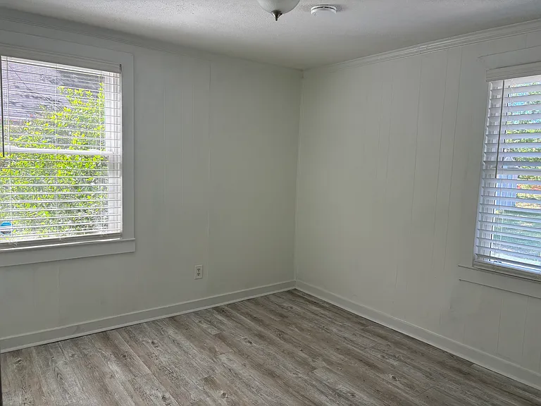 BR2 also has plenty of natural light.