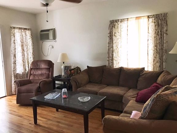 4th image of 823 Nugent Ave