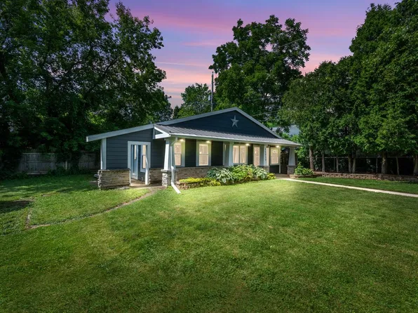 11717 West Watertown Plank ROAD, Wauwatosa, WI 53226