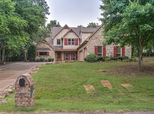 13445 Hickory Dr, Claremore, OK 74019