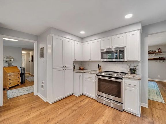 2nd image of 495 College Dr NW