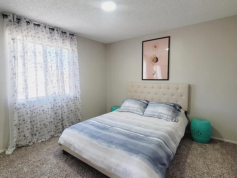 Agustine Cir — Photo 15