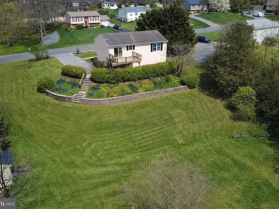 4th image of 3628 Harold Pl