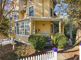222 Prospect Ave, Sea Cliff, NY 11579